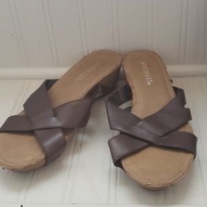 Aerosoles wedged sandals size 7US 5EU